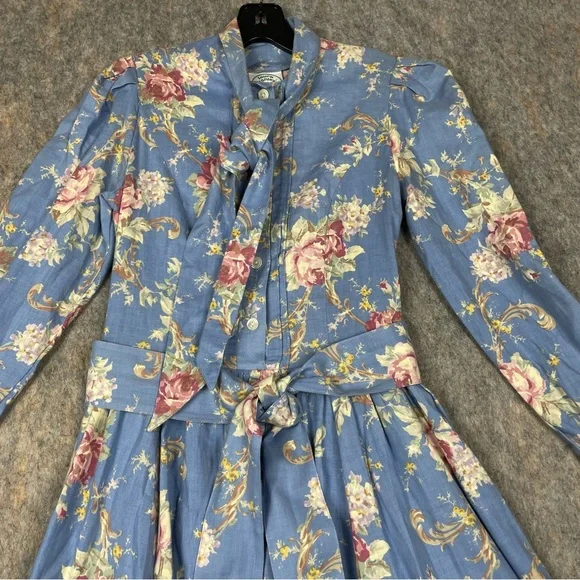 Laura Ashley Cottagecore Romantic Feminine Prairie Floral Cotton Wool Dress Sz 8 - Picture 2 of 16